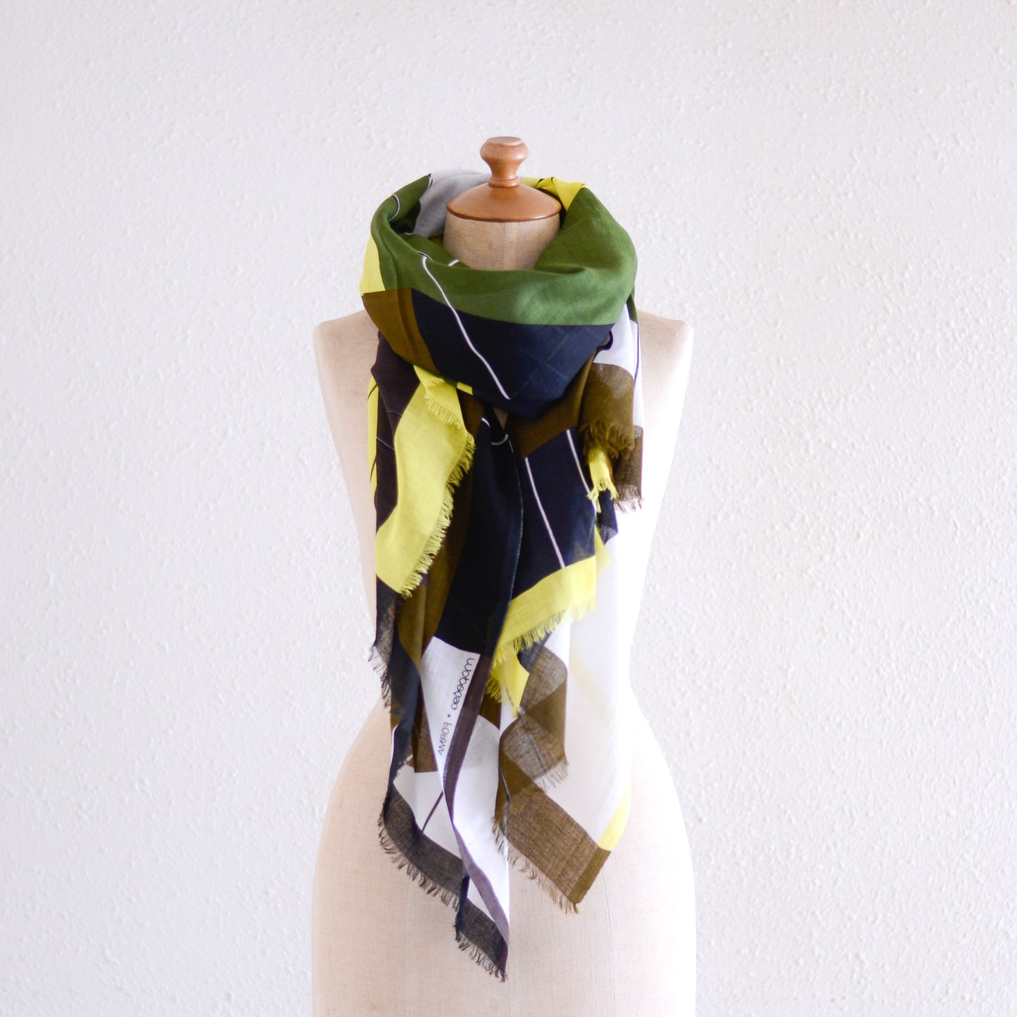 코튼 숄 라임 카키