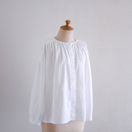 Cotton 2-way Embroidery Blouse Off White