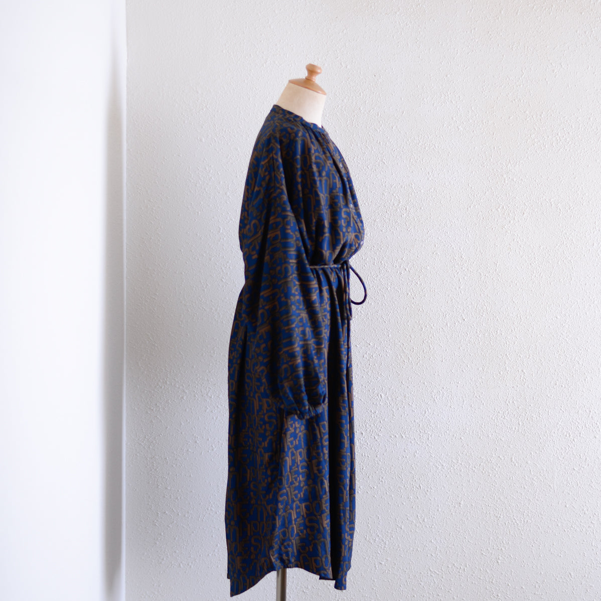 Viscose Text Print Dress Navy x Brown