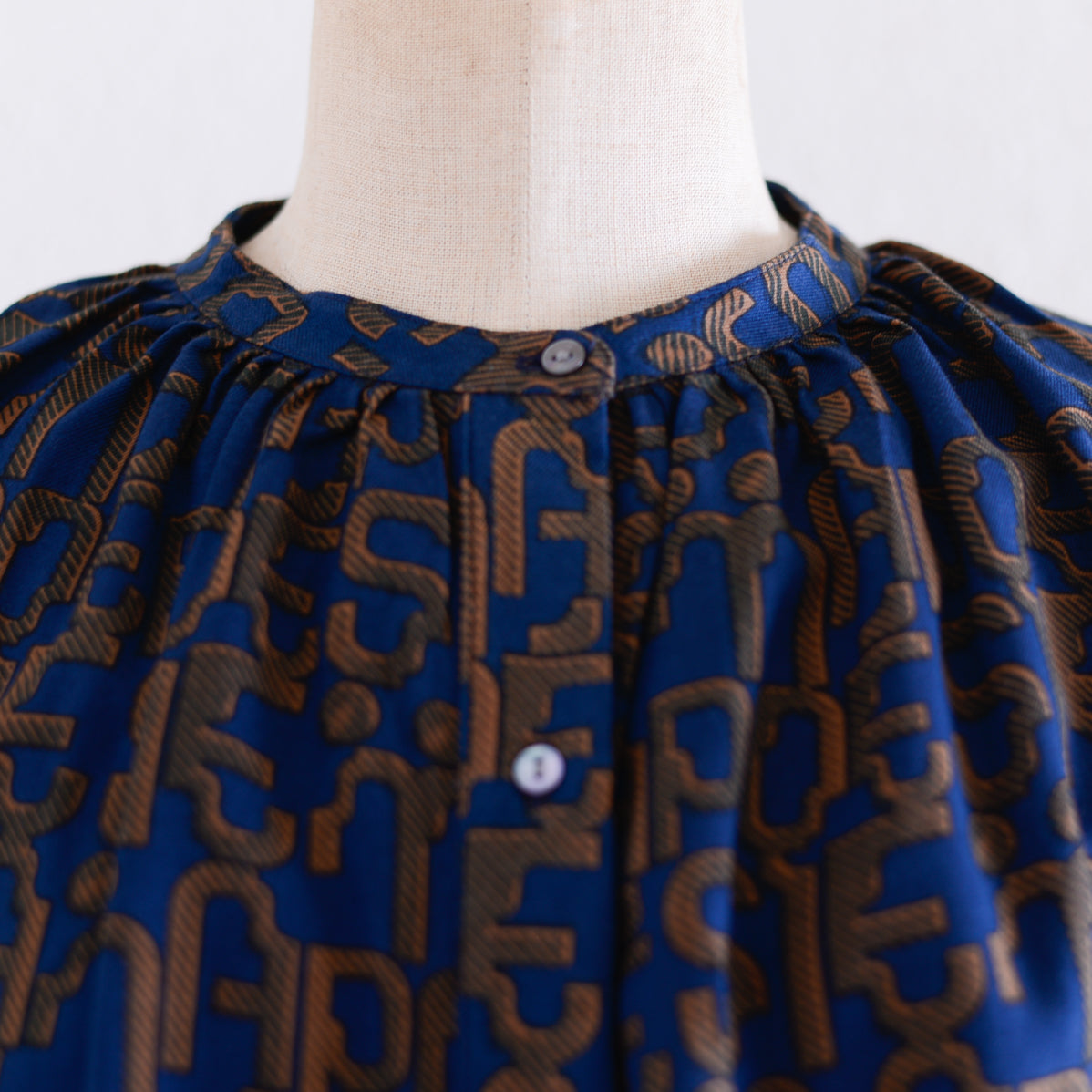 Viscose Text Print Dress Navy x Brown