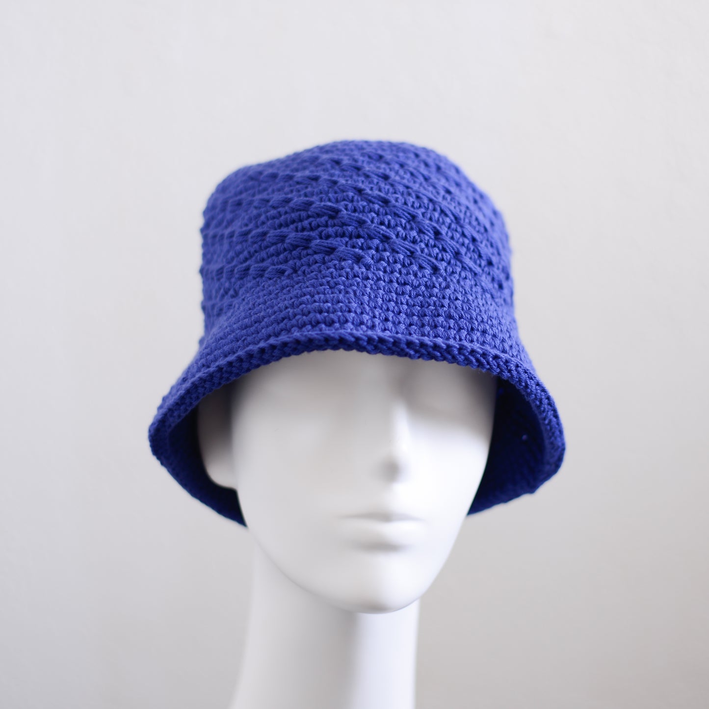 ハンドニティッドクロシェハット Blue