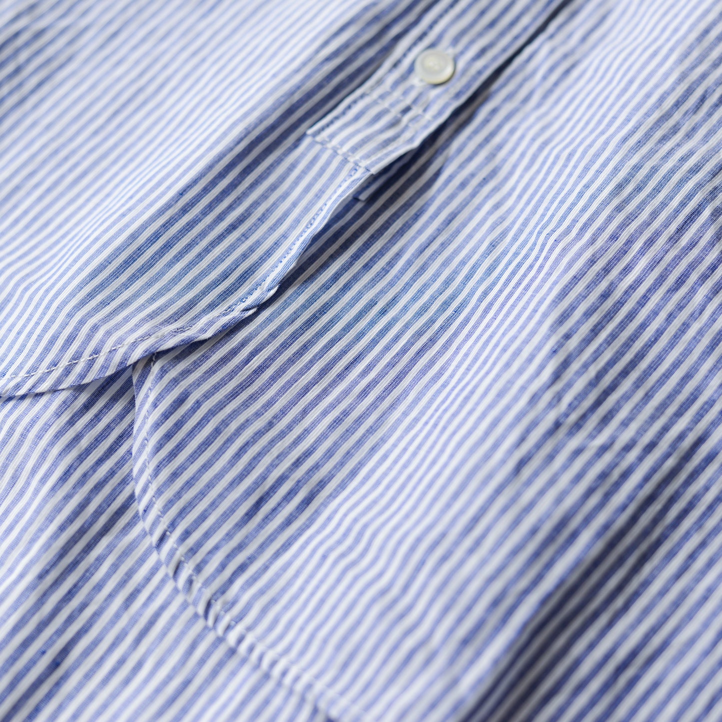 コットンリネンバンドカラー半袖シャツ Off White × Navy