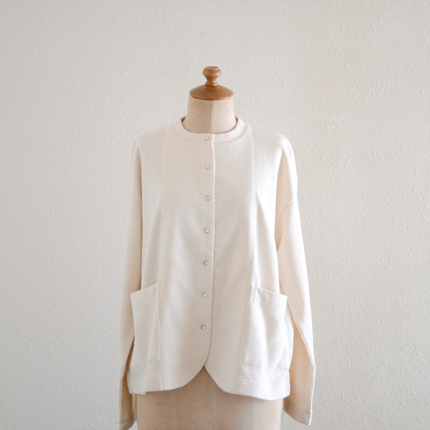 Cotton wool snap cardigan in off-white