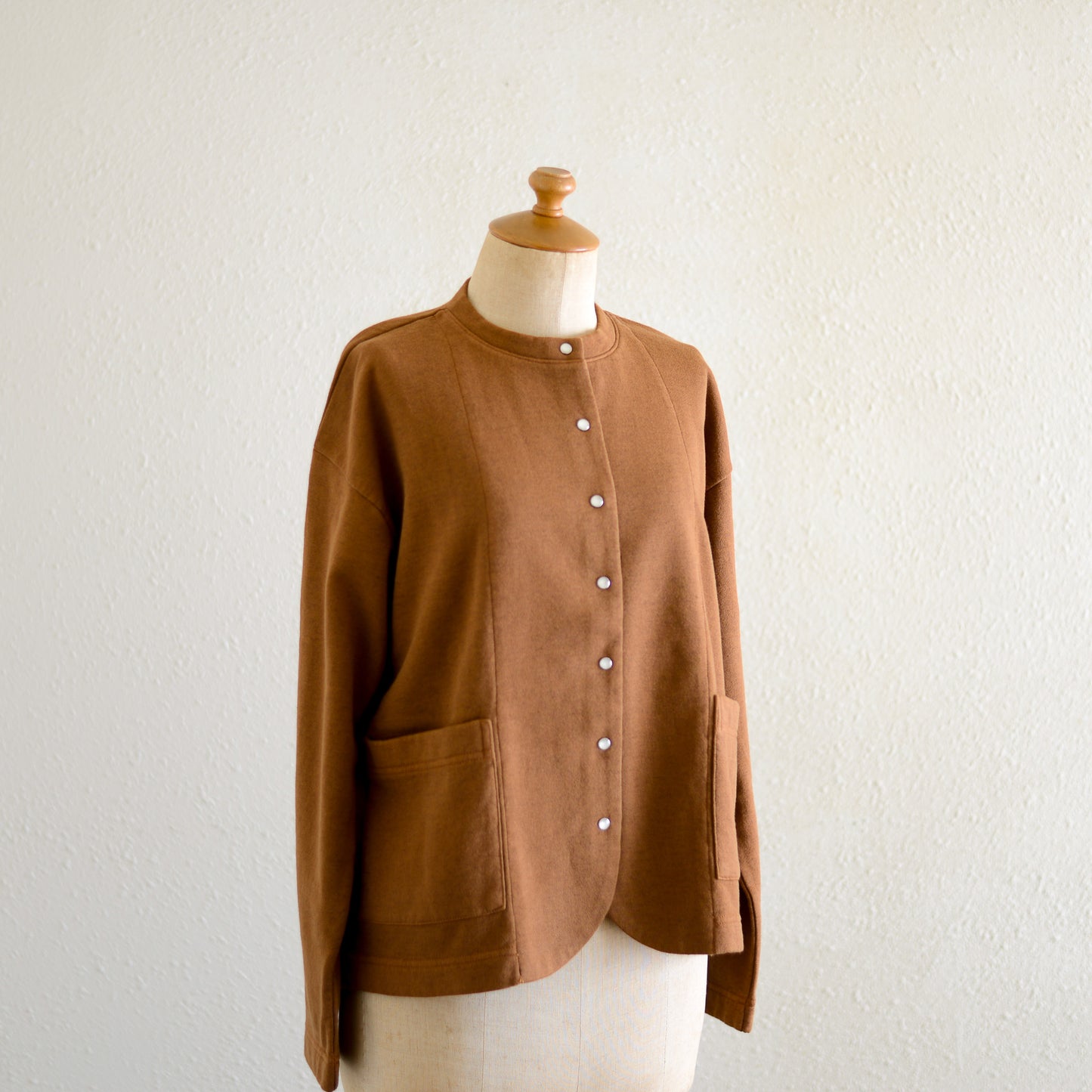 Cotton wool snap cardigan in Mocha