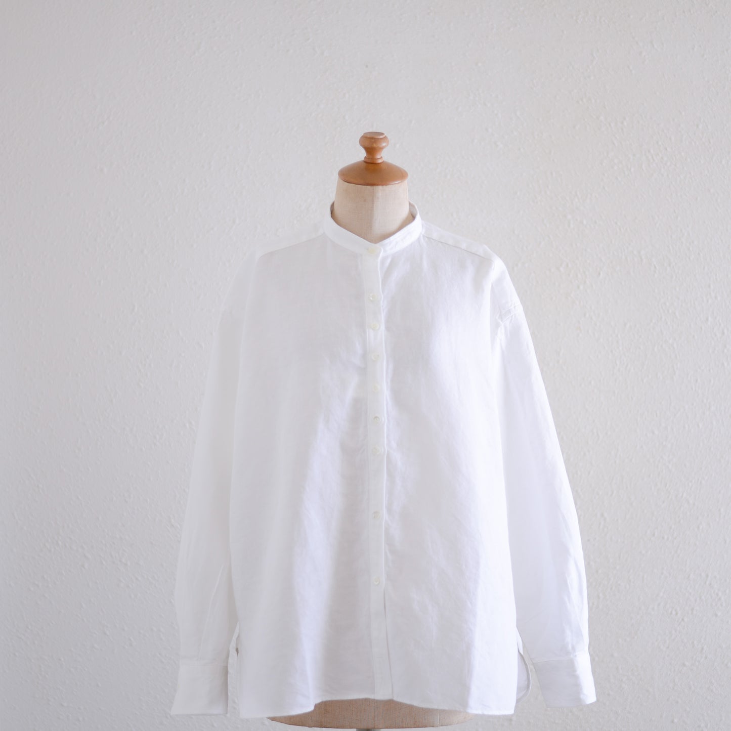 Linen cotton band collar shirt Off White