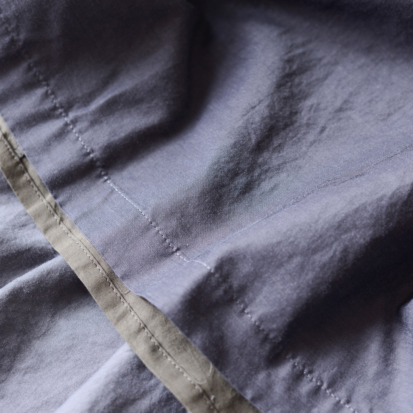 Cotton Cupro Wool Tuck Easy Skirt in Charcoal Grey