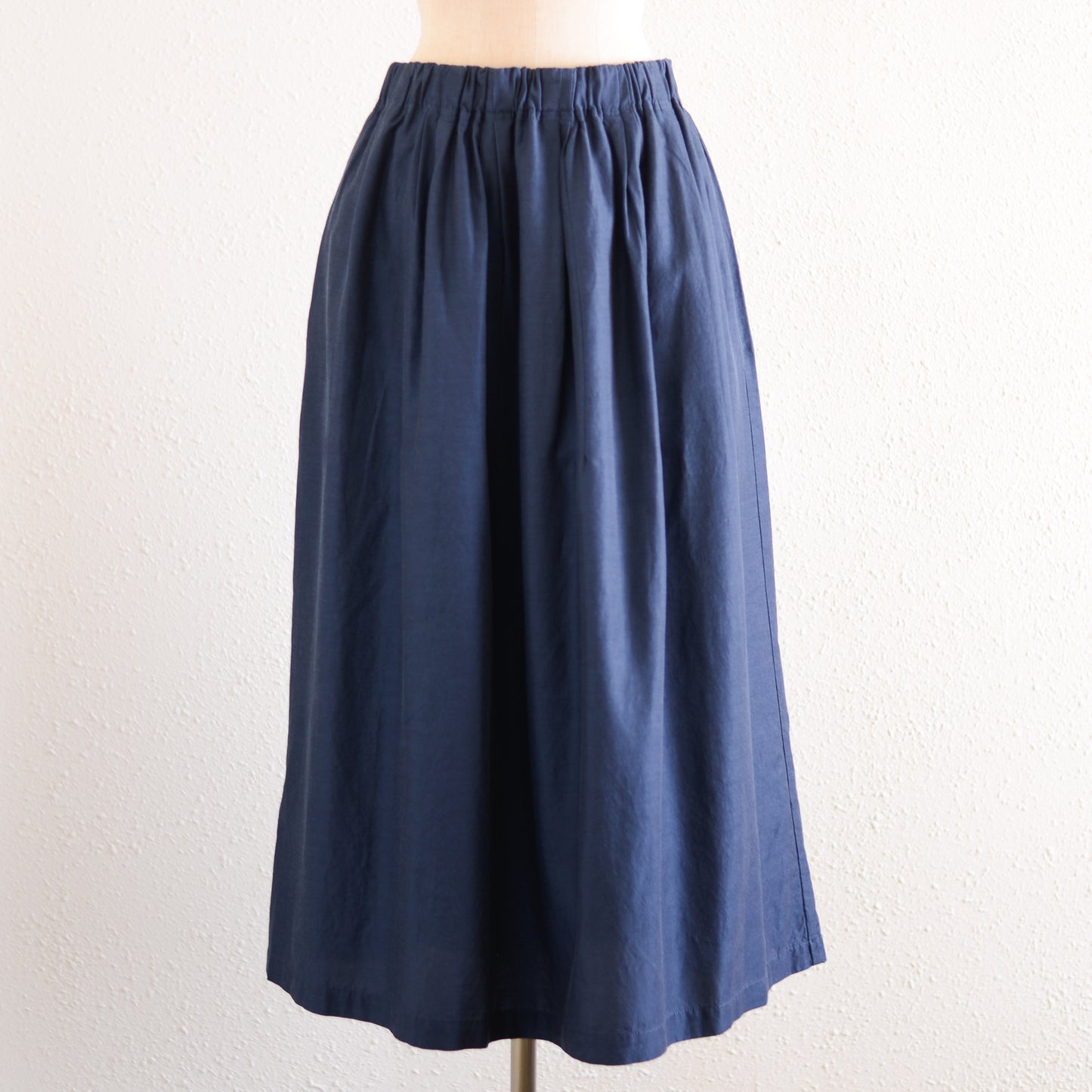 Cotton Cupro Wool Tuck Easy Skirt Black Navy
