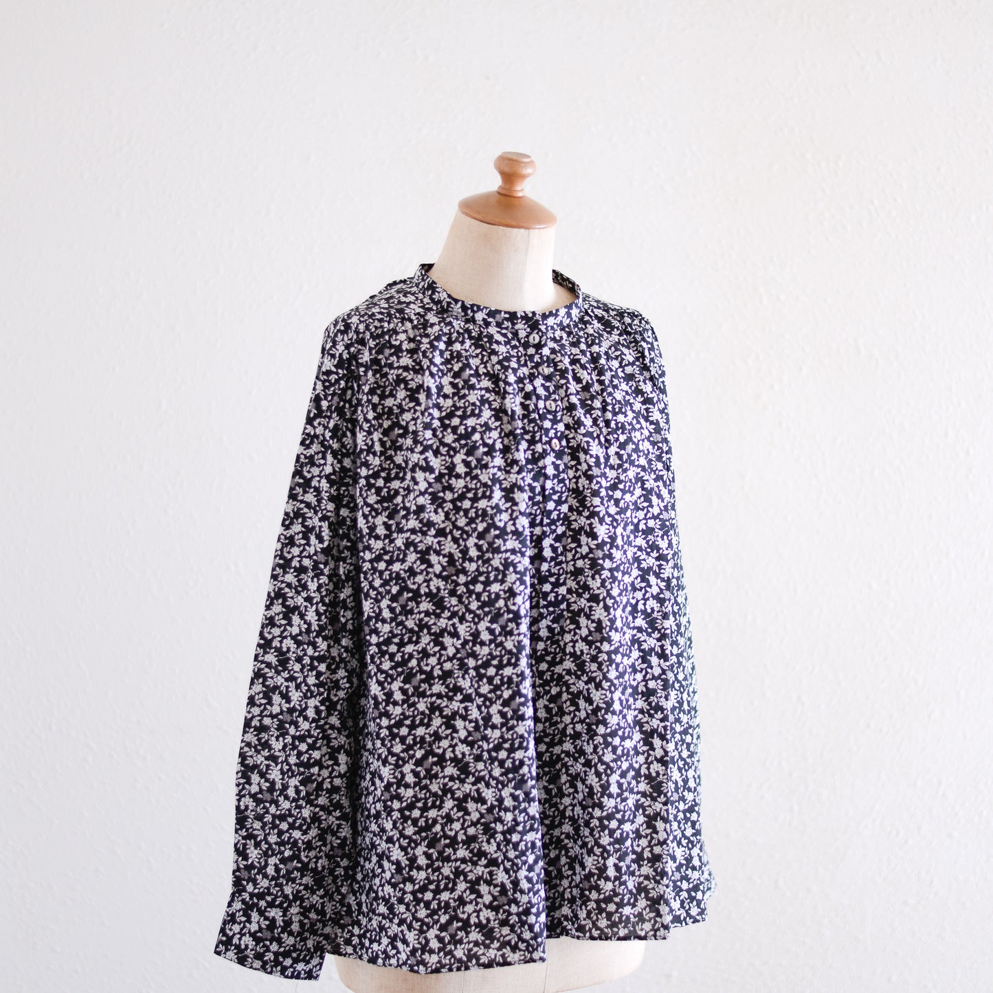 Cotton Cupra Flower Blouse Black