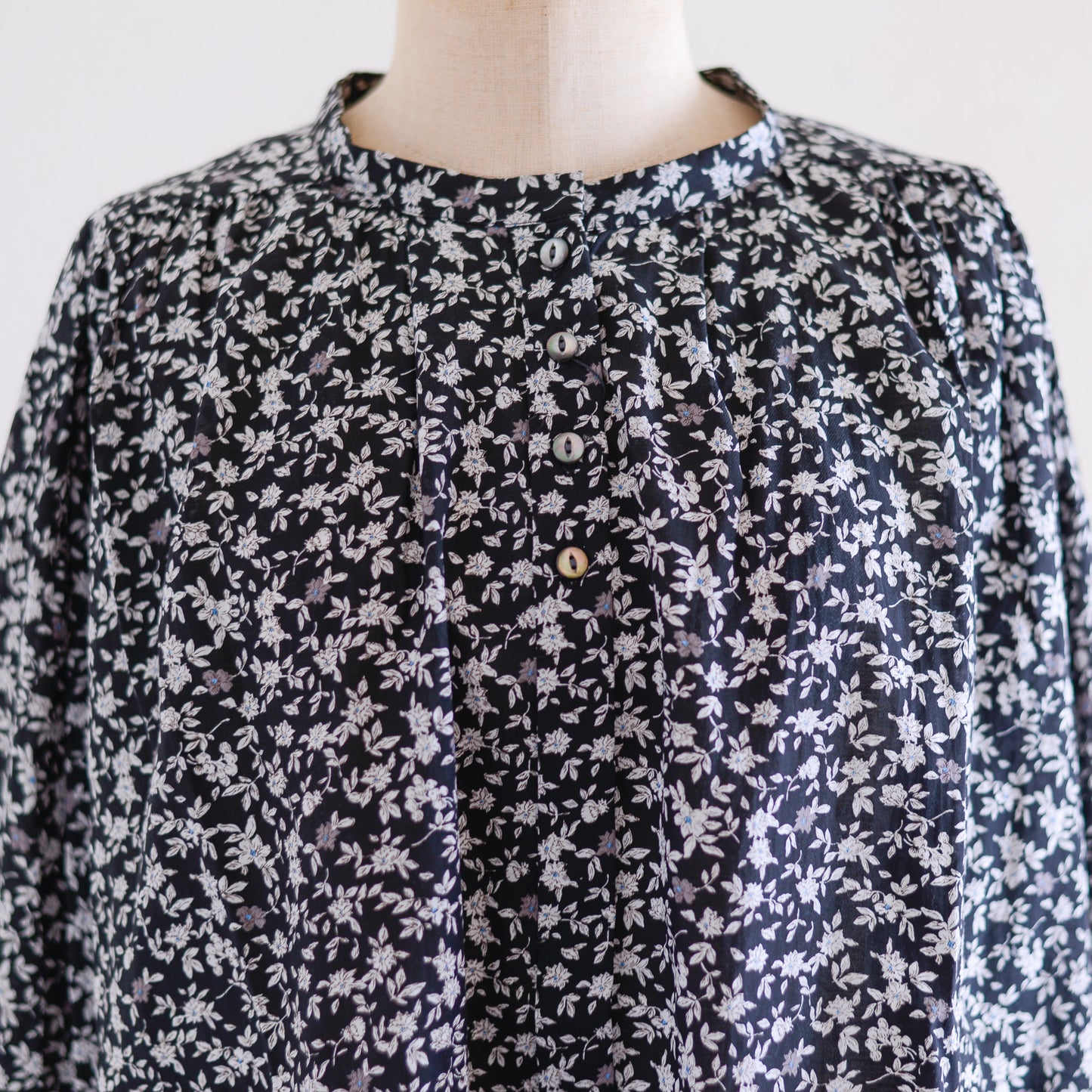 Cotton Cupra Flower Blouse Black