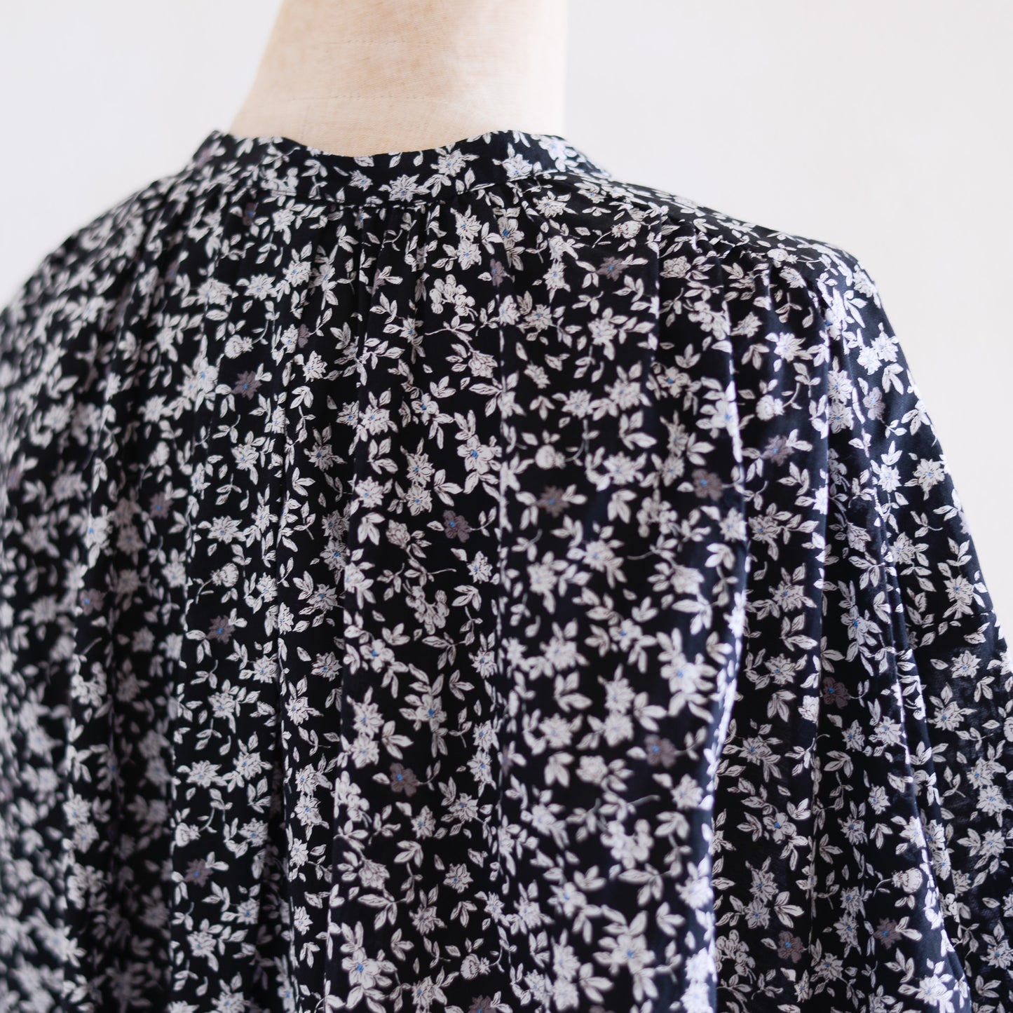 Cotton Cupra Flower Blouse Black