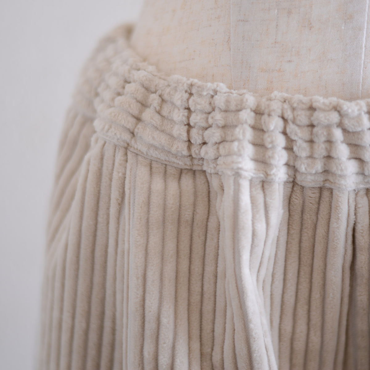 Corduroy wide pants Beige