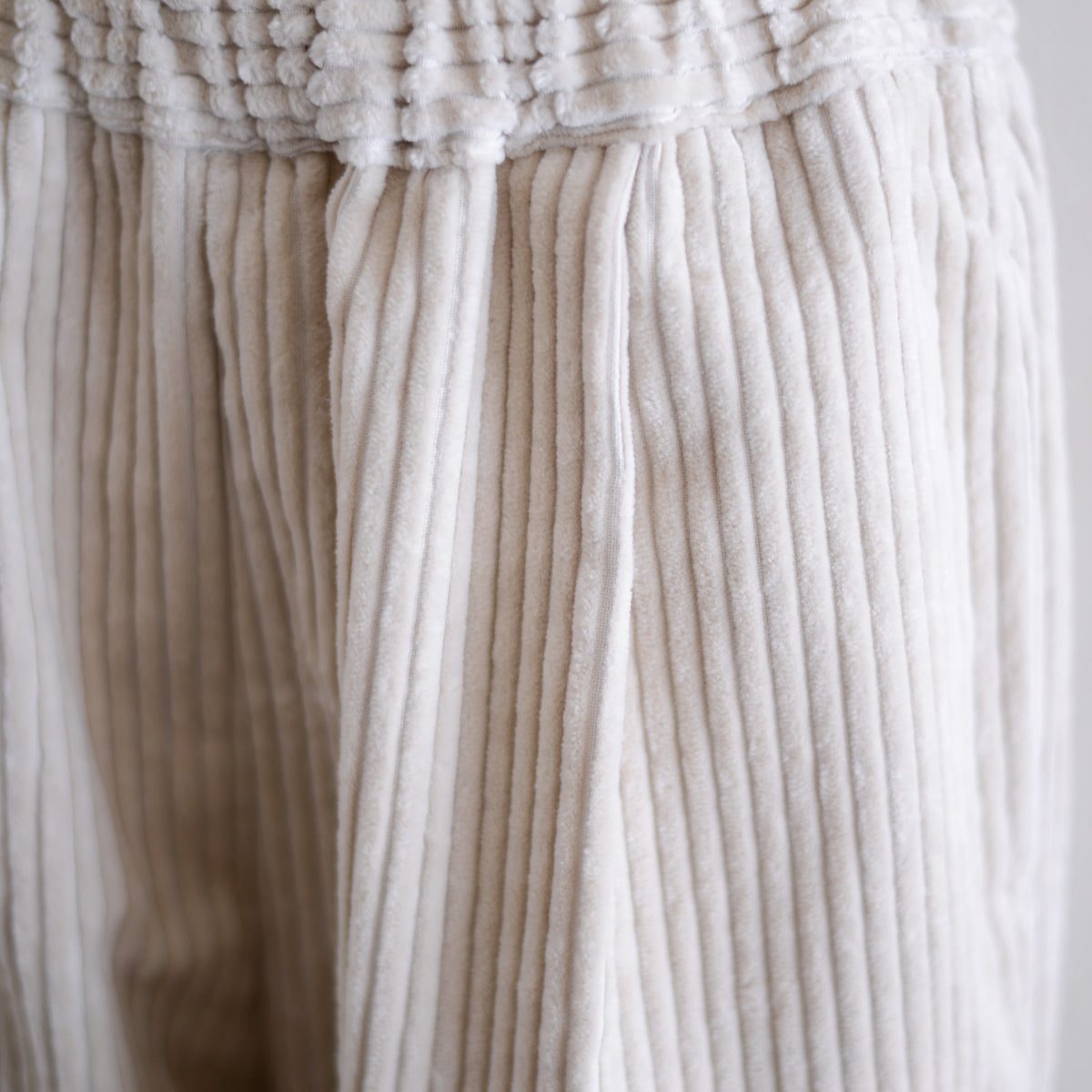 Corduroy wide pants Beige