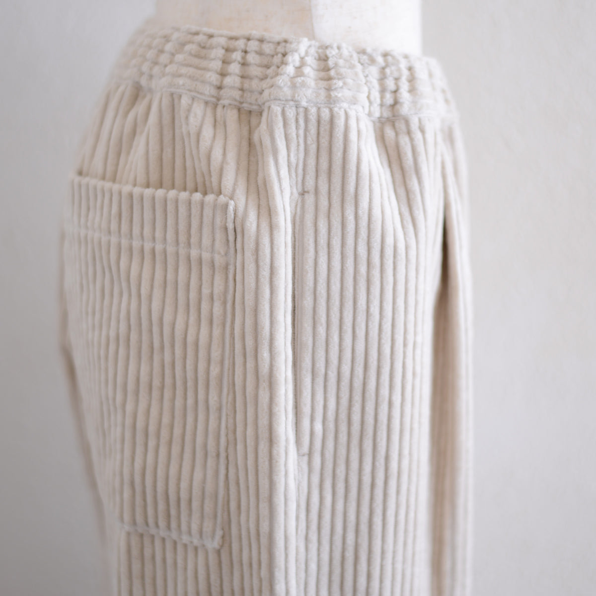 Corduroy wide pants Beige