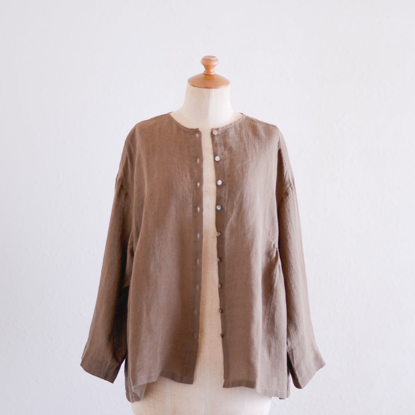 リネンクルーネック七分袖カーディガン Brown