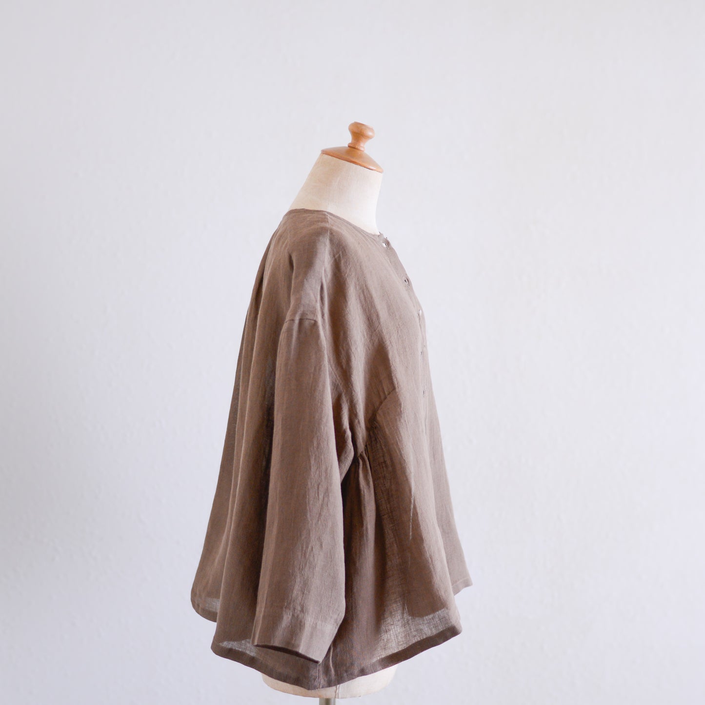 リネンクルーネック七分袖カーディガン Brown