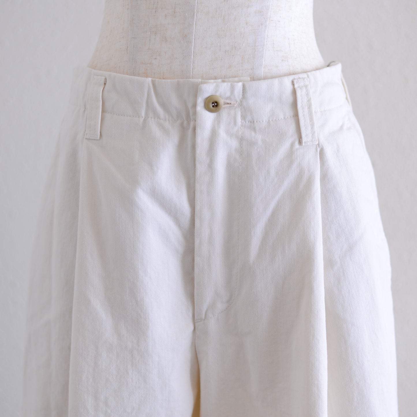 コットンテーパードチノパンツ Ivory