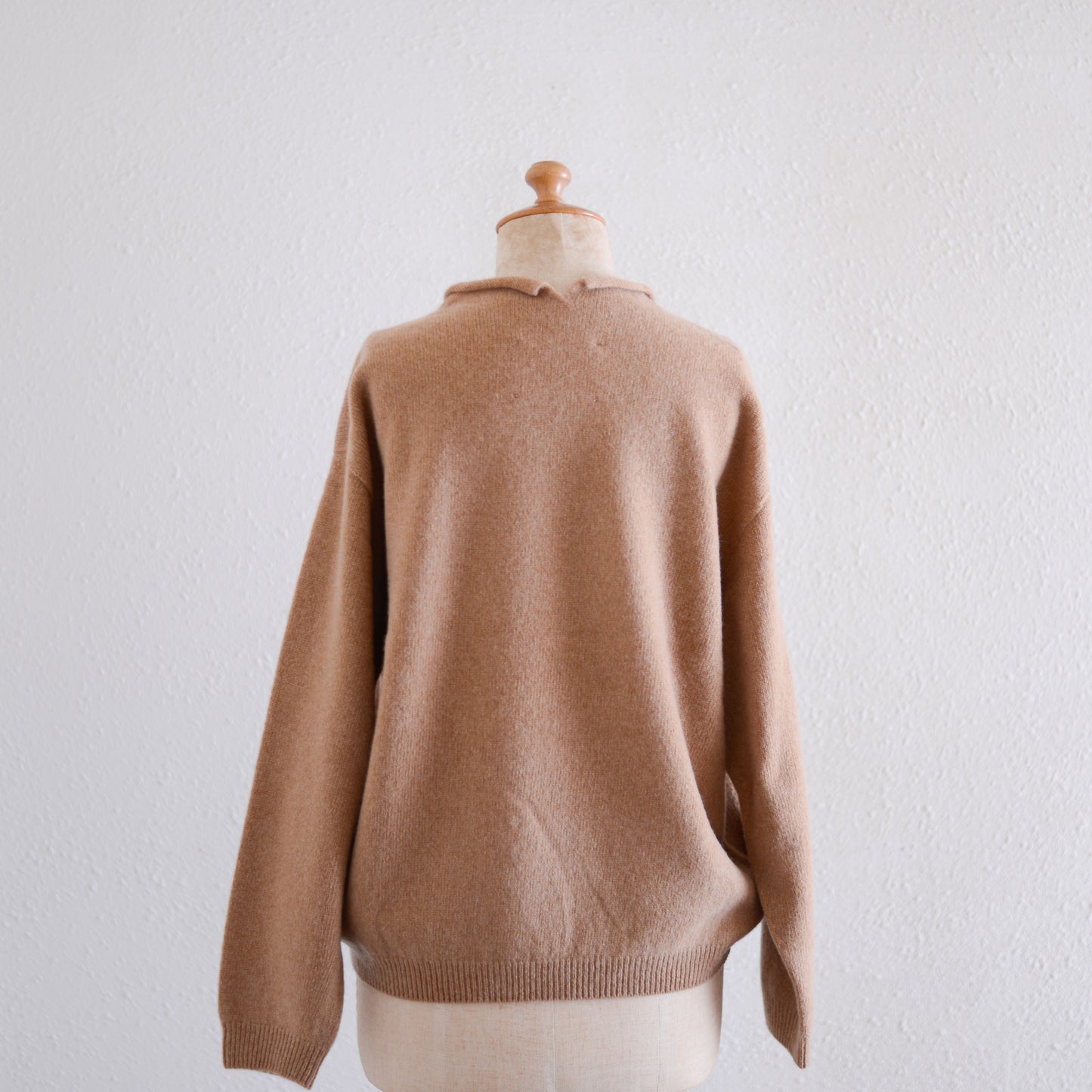 Wool and cashmere high-neck sweater in Camel