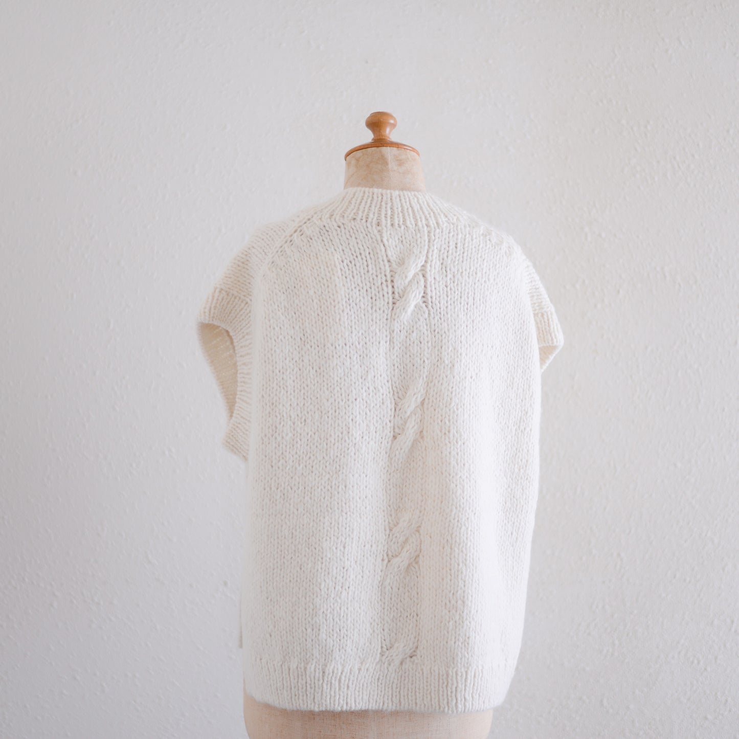 Baby Alpaca Cable Vest Off White