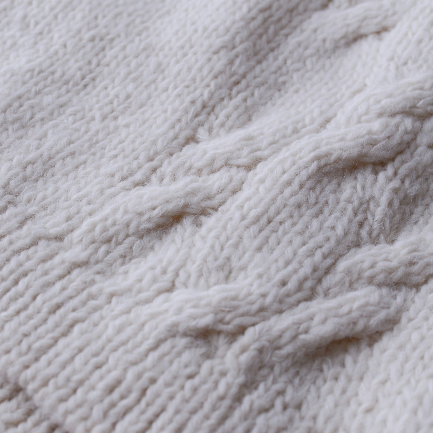 Baby Alpaca Cable Vest Off White