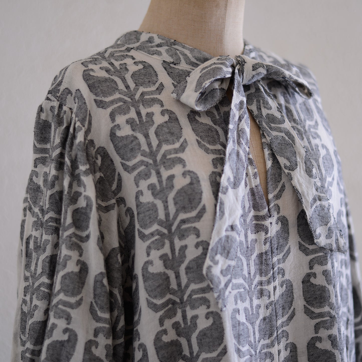 Cotton Jacquard Ribbon Dress, Natural x Black