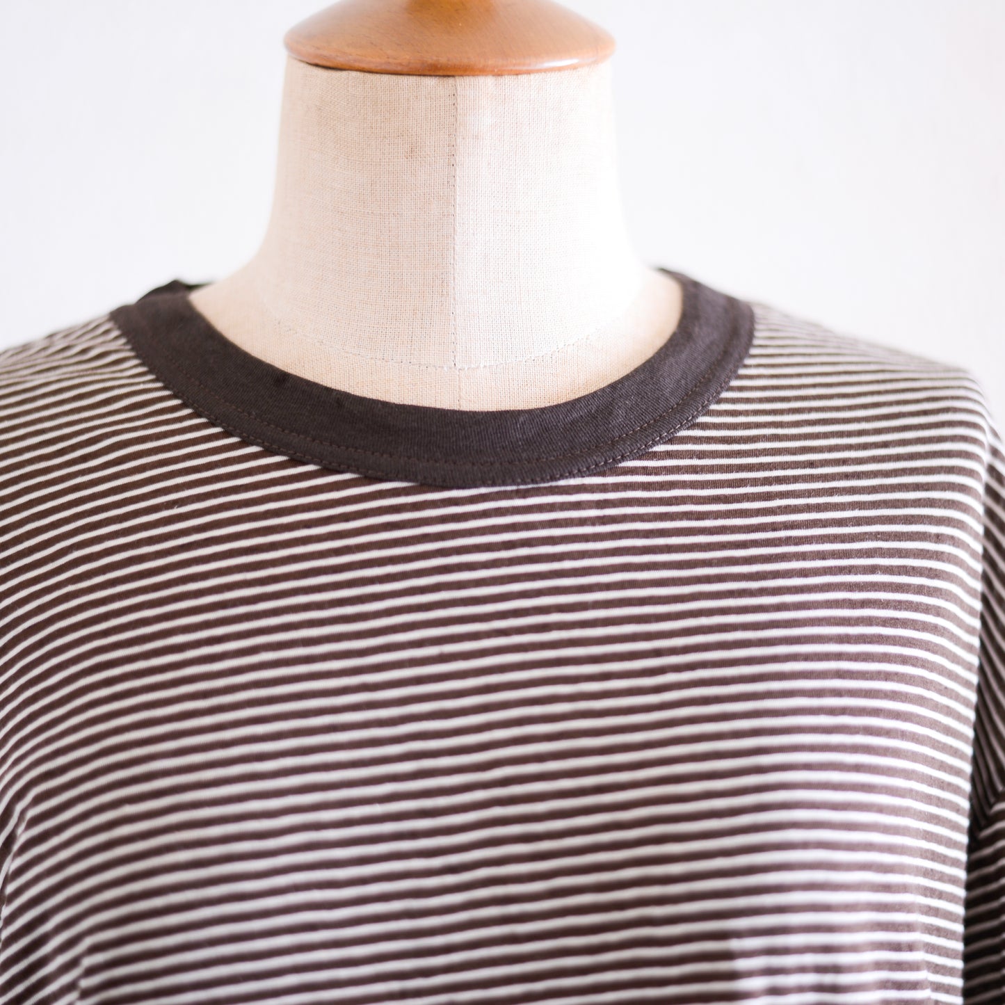 コットンリネン七分袖ボーダーTシャツ Brown