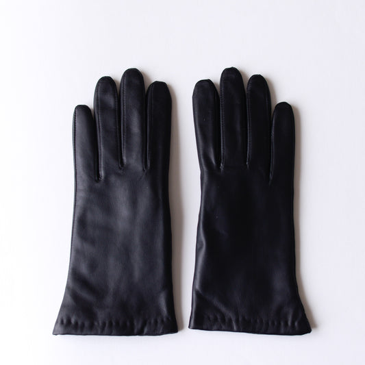 Cashmere-lined leather gloves in Black