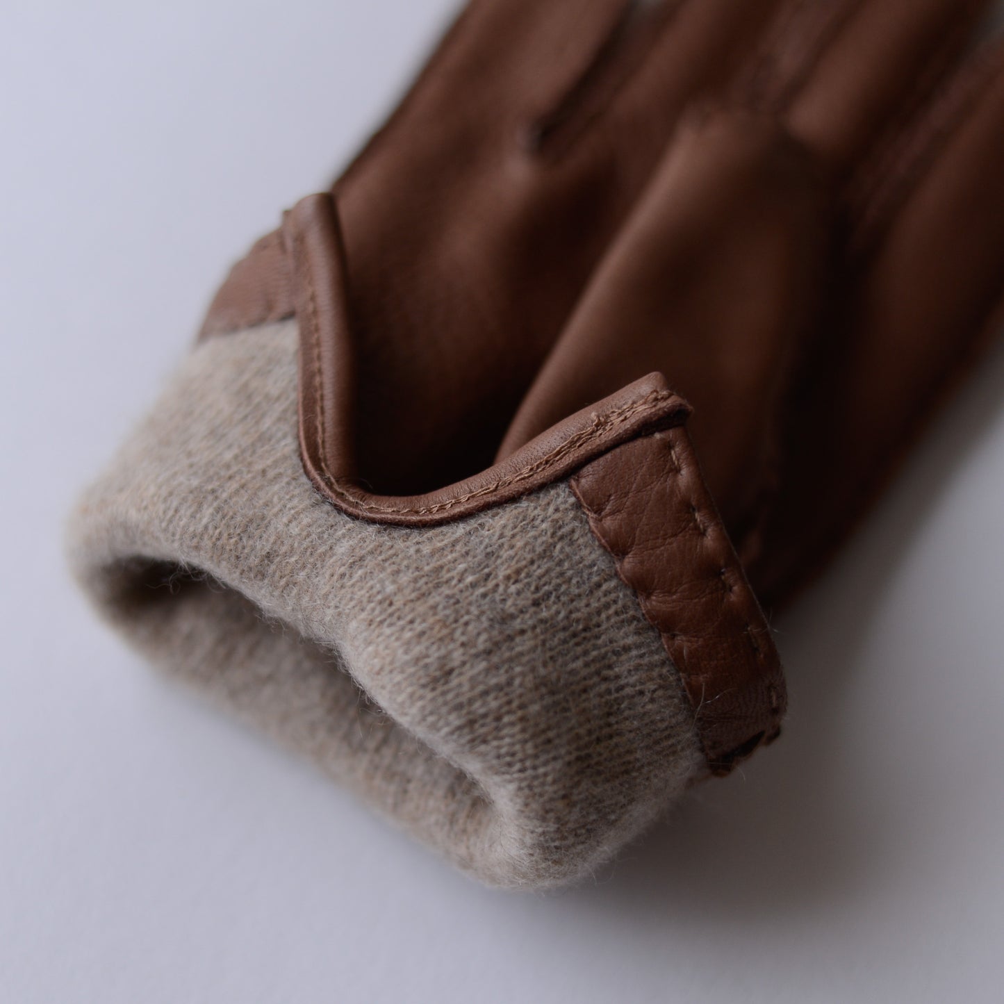 Cashmere-lined deerskin gloves, Brown
