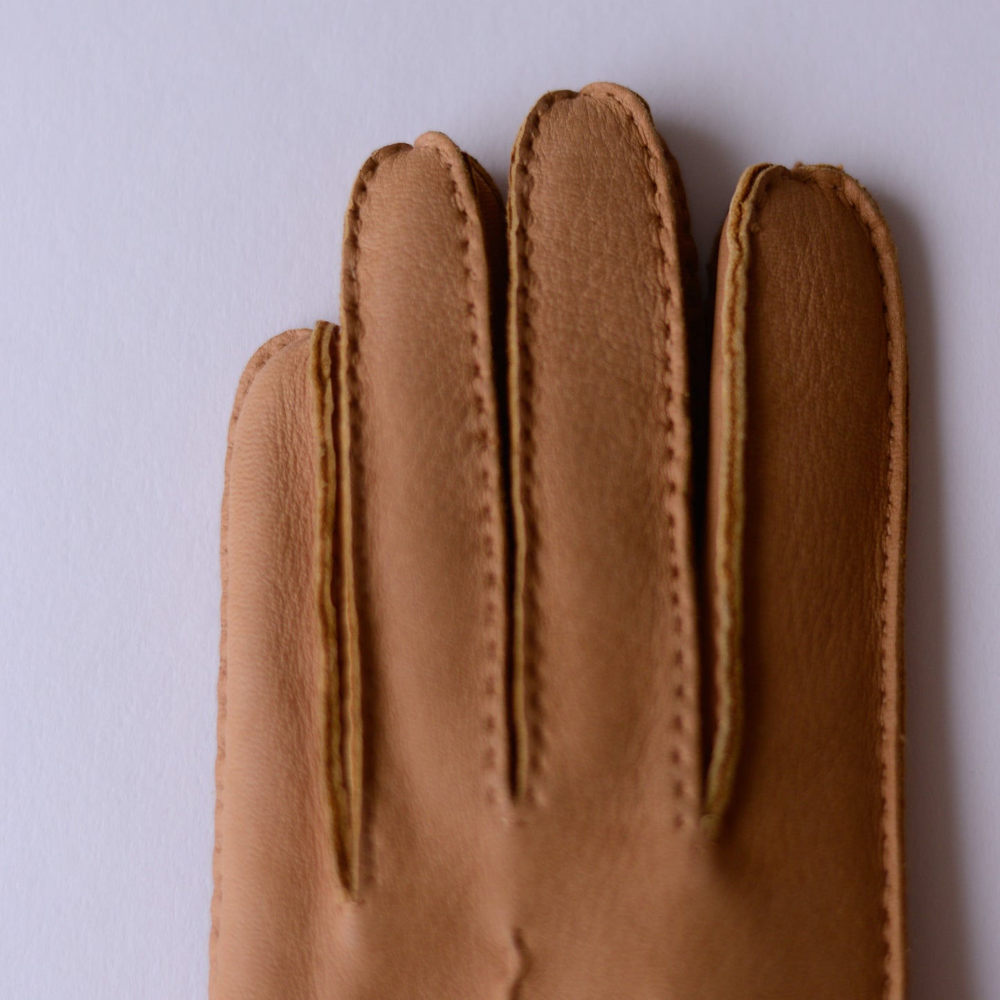 Cashmere-lined deerskin gloves, Beige