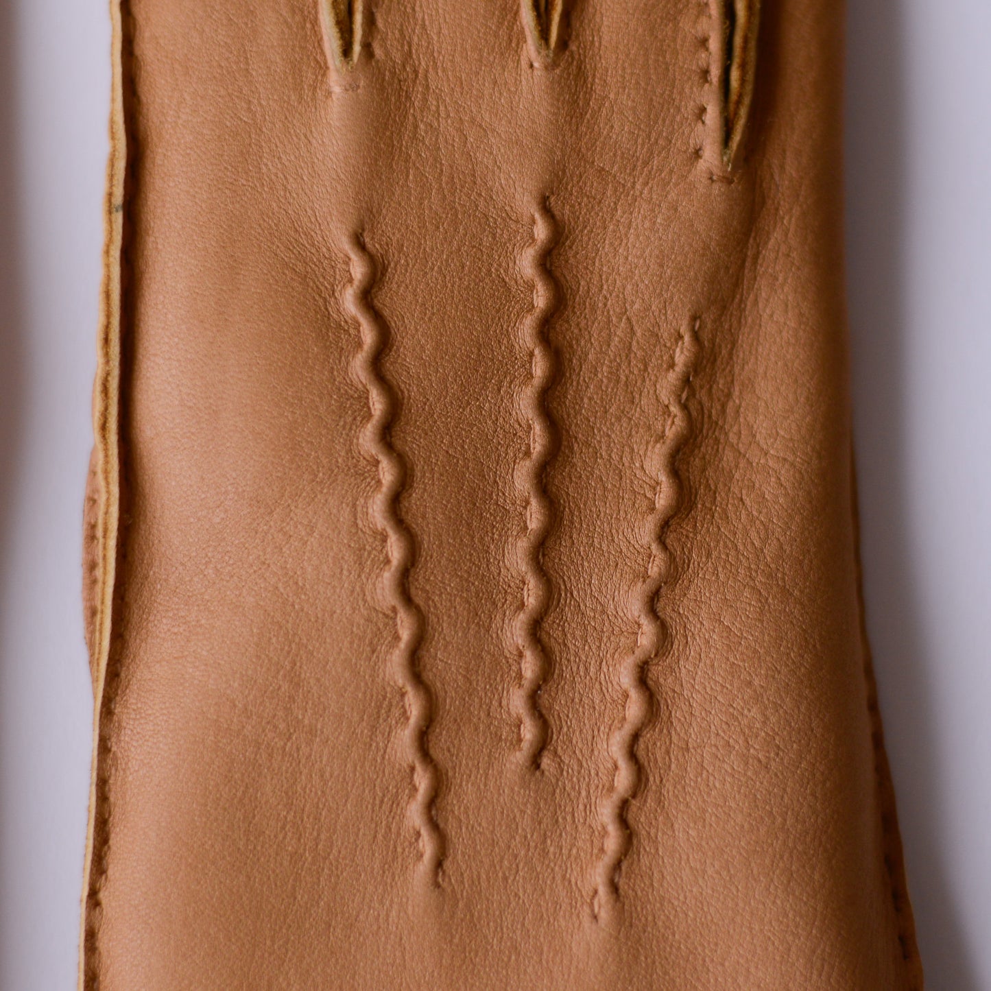 Cashmere-lined deerskin gloves, Beige