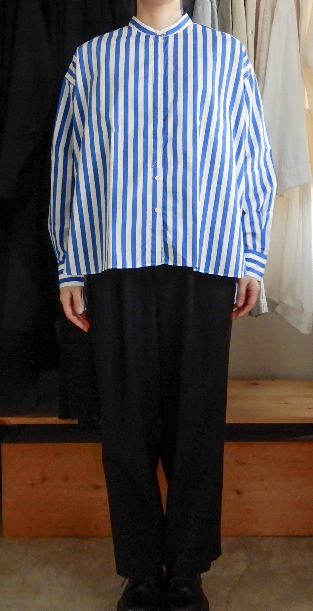 코튼 밴드 컬러 스트라이프 셔츠 Off White × Black