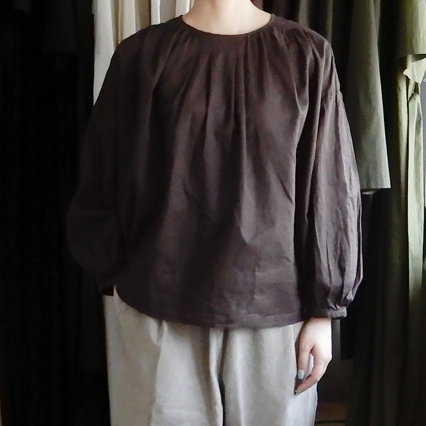 Cotton 2-way embroidered blouse, Brown