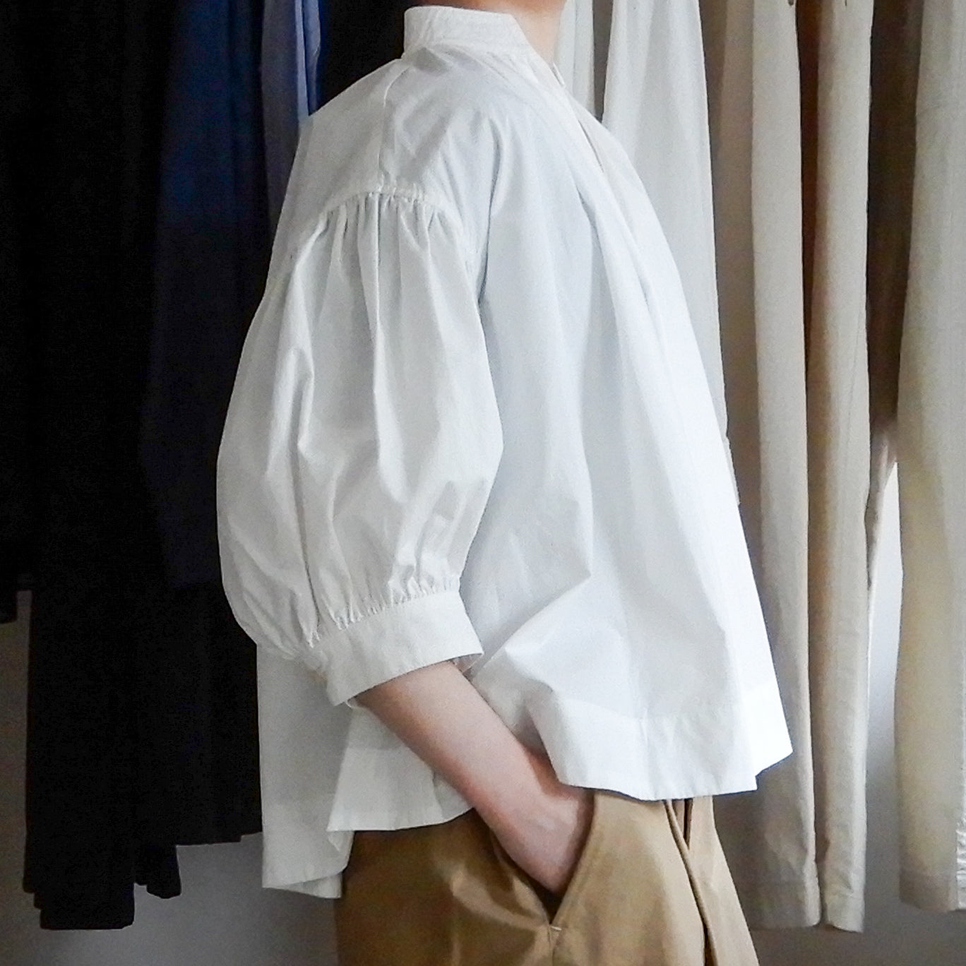 コットンギャザースリーブブラウス Off White