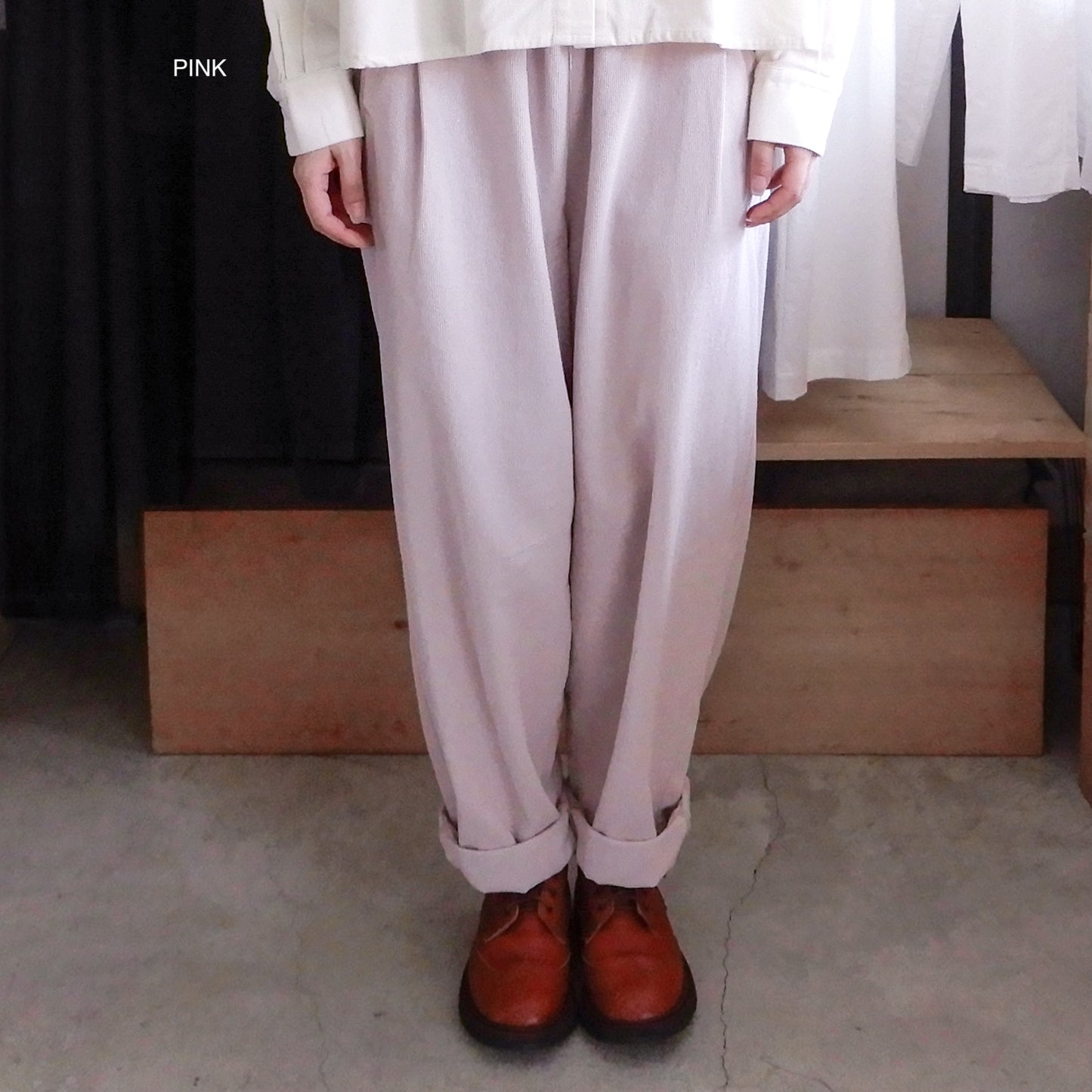 コットンイージーバレルパンツ 生成