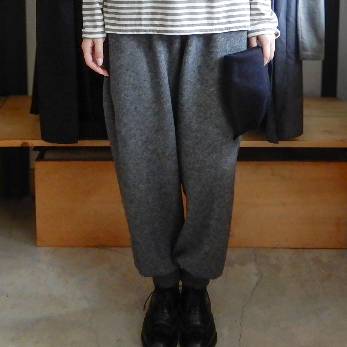 울 나일론 립 헴 팬츠 Gray Melange